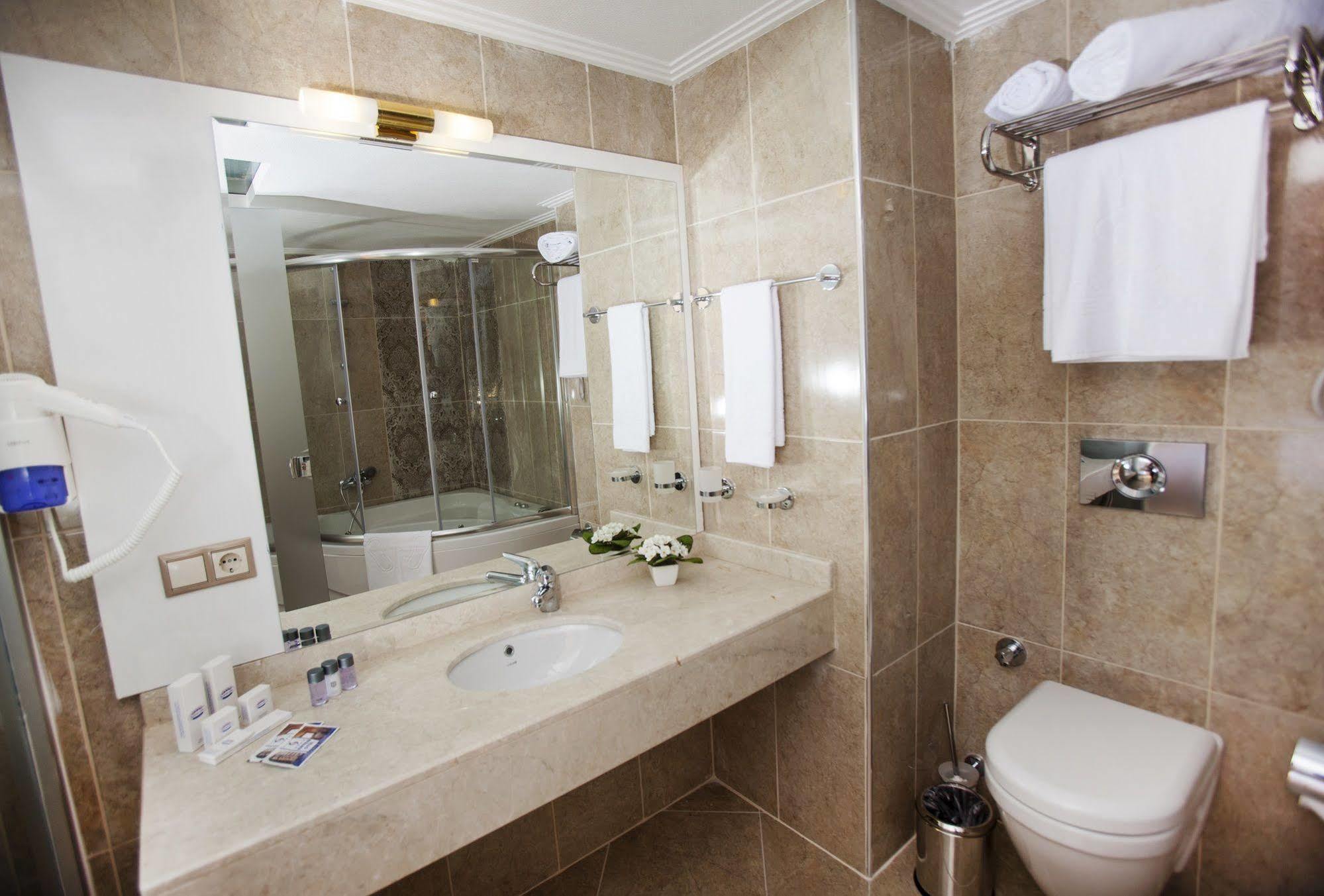 Cukurova Erten Hotel Адана Екстер'єр фото